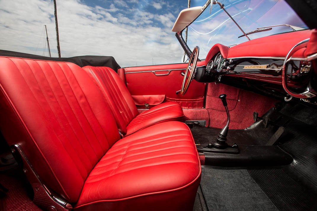 Voiture Porsche 356 BT5 Roadster Noir Cuir Rouge