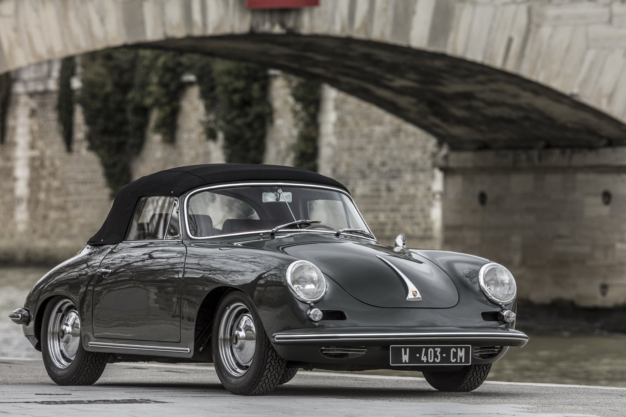 Voiture Porsche 356 Cabriolet Carrera 2 Grise Souris Cuir Brun Noir &Blanc