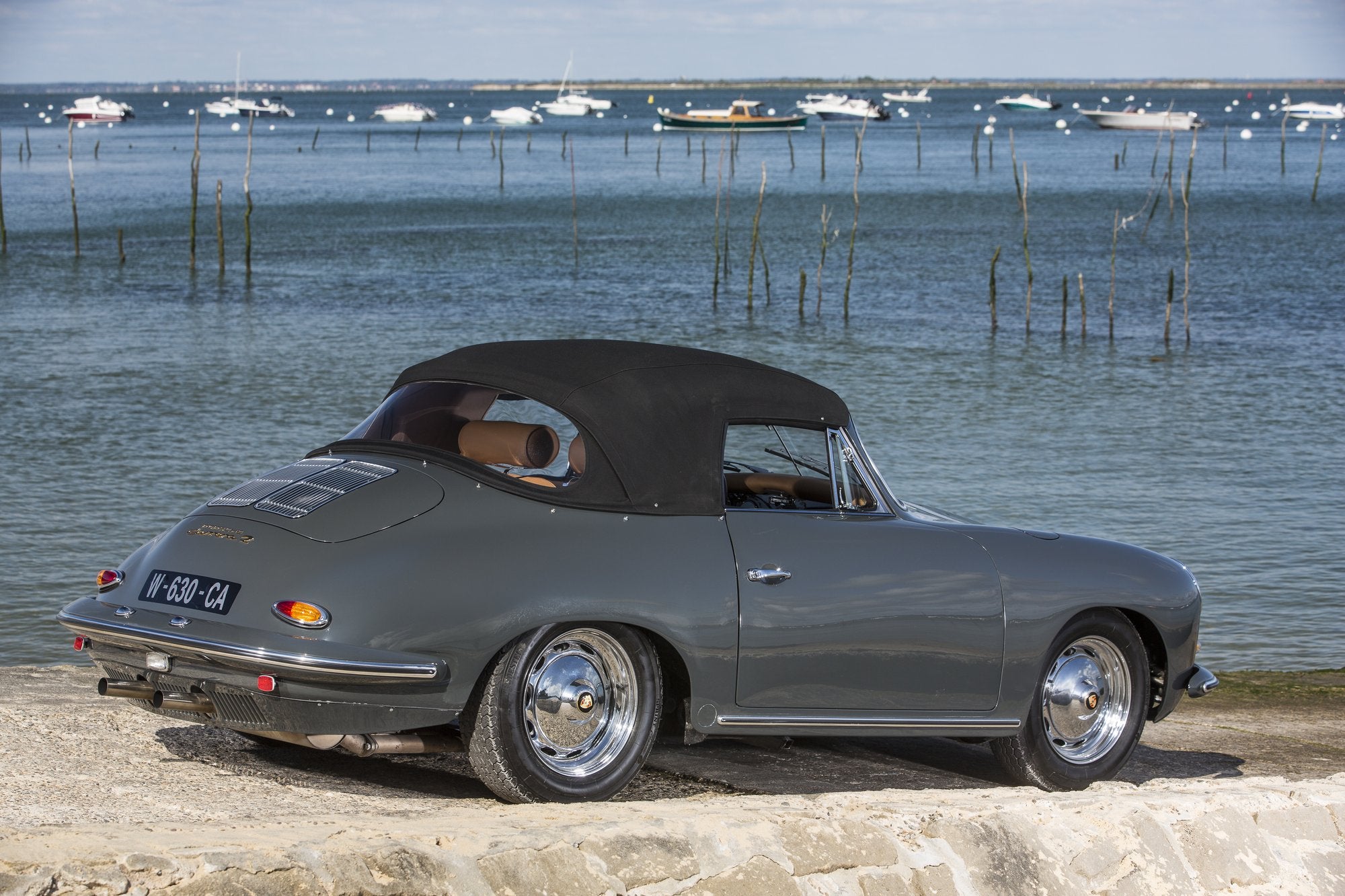 Voiture Porsche 356 Carrera 2 Cabrio Slate Grey Beige