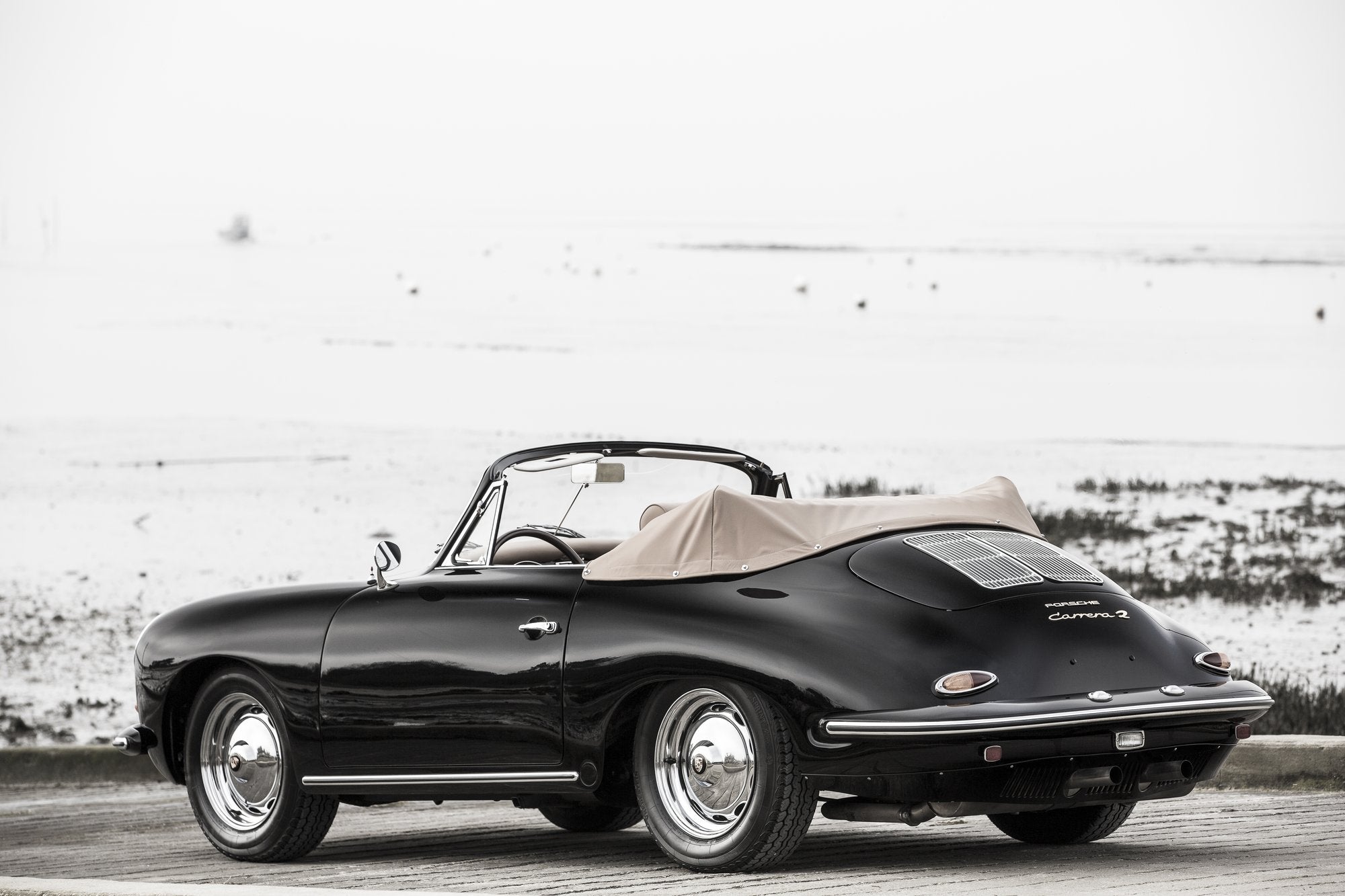 Voiture Porsche 356 Carrera 2 Cabrio Noire Noir&Blanc