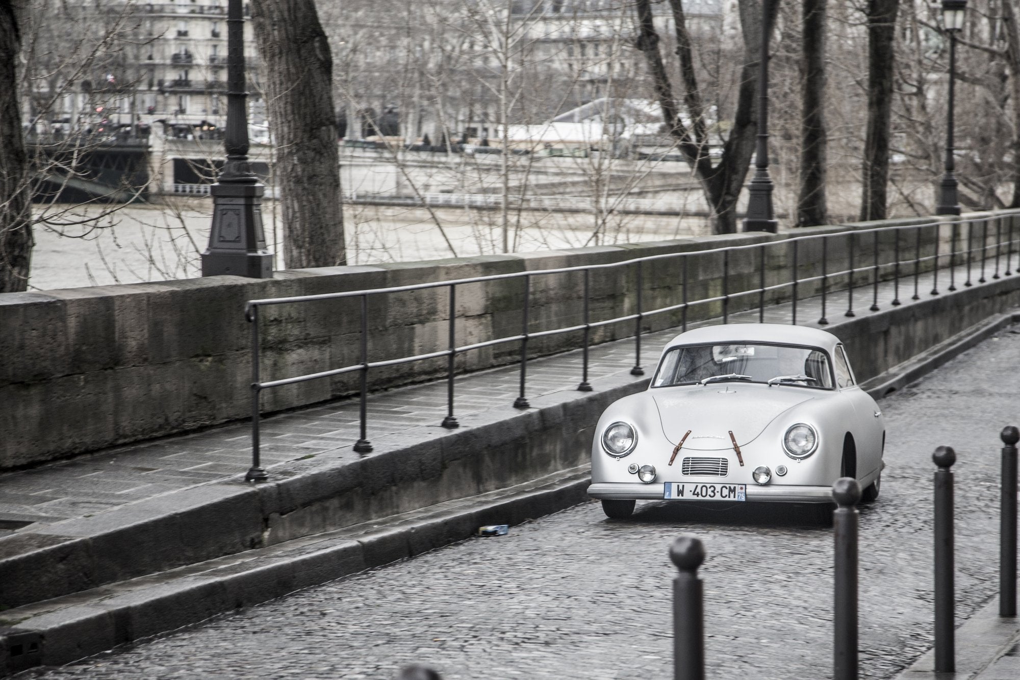 Voiture Porsche 356 Pré A GT Grise Argent Mat Coupé Paris Café