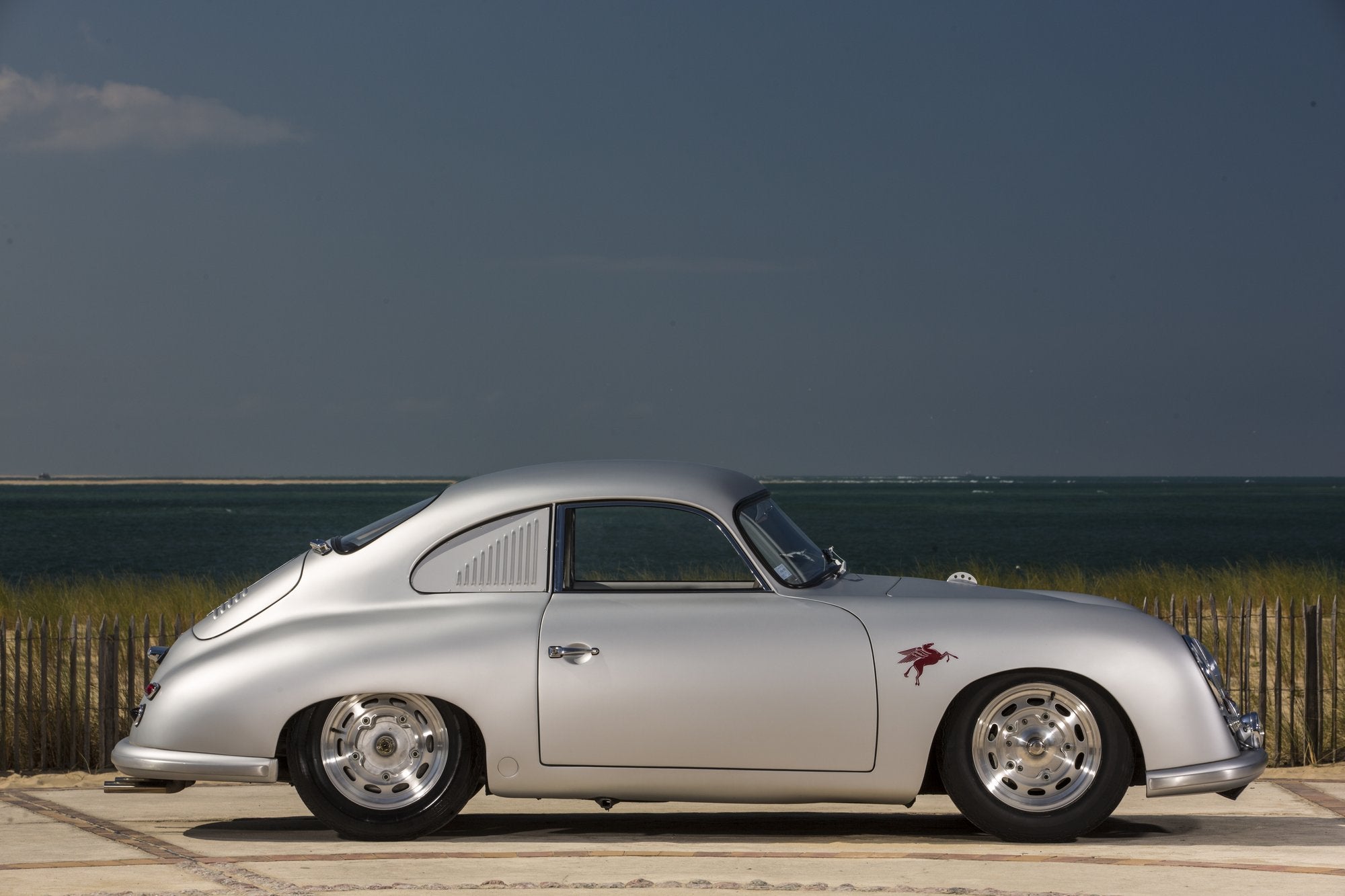 Voiture Porsche 356 Pré A GT Grise Argent Mat Coupé Paris Café