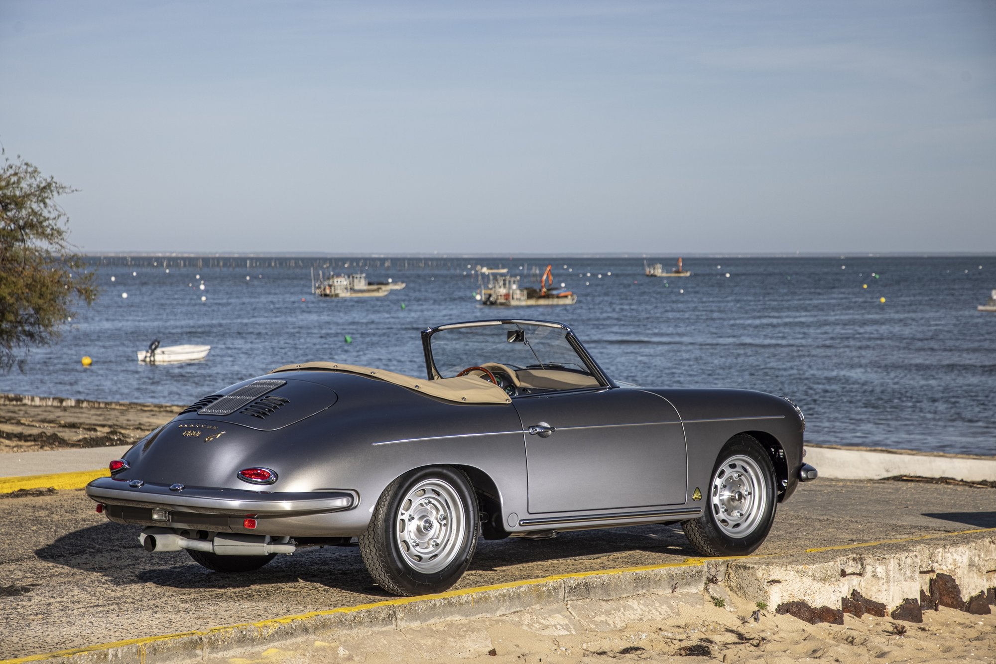 Voiture Porsche 356 Roadster Grigio Ferro Cuir Clair