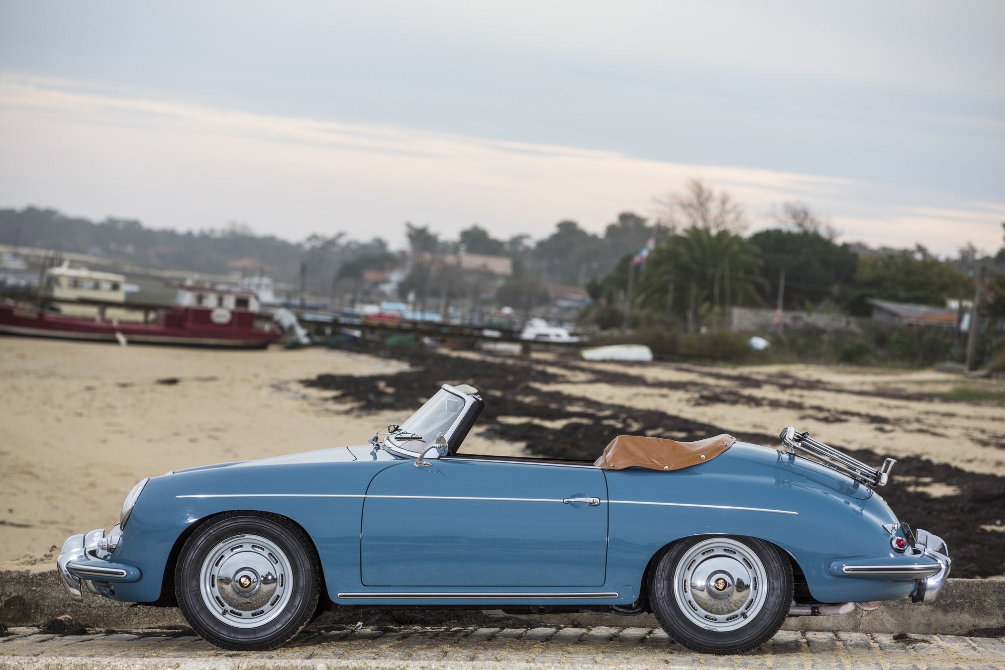 Voiture Porsche 356 B Roadster Bleu Aetna Cuir Brun