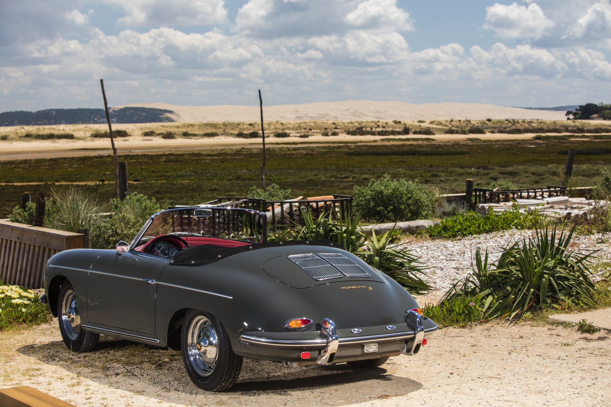 Voiture Porsche Roadster Slate Grey Cuir Rouge Cabane