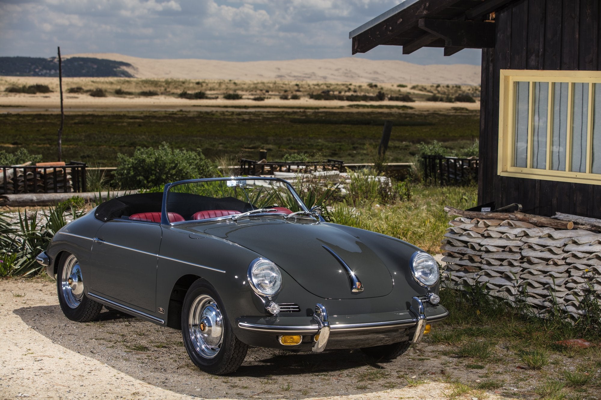 Voiture Porsche Roadster Slate Grey Cuir Rouge Cabane