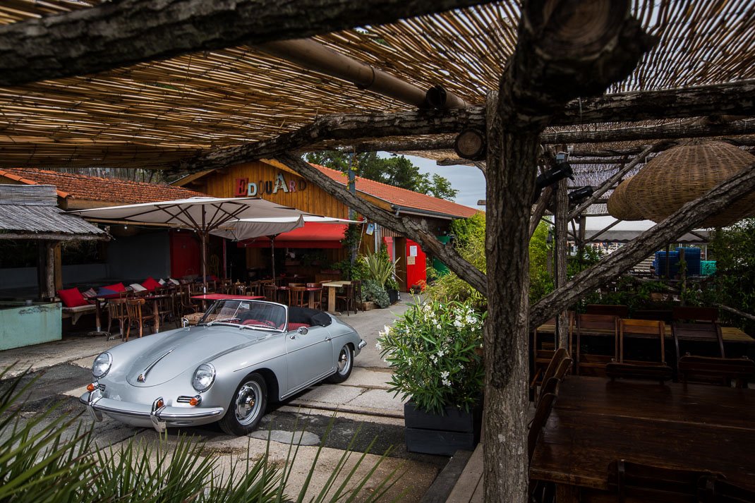 Voiture Porsche 356 Roadster Super 90 1960 Gris Argent Cuir Rouge Et Noir Cabane