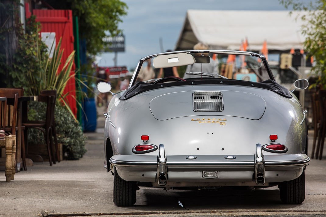 Voiture Porsche 356 Roadster Super 90 1960 Gris Argent Cuir Rouge Et Noir Cabane