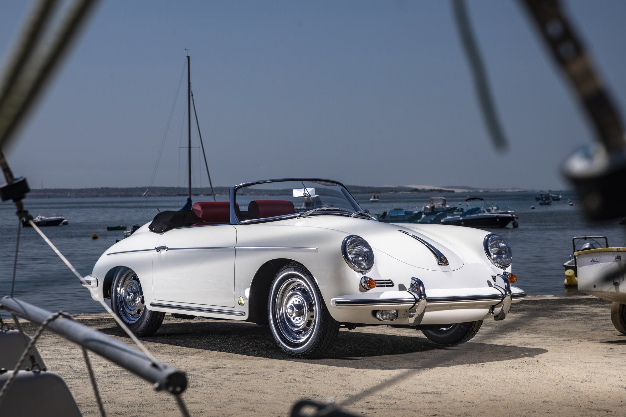 Voiture Porsche 356 Roadster S90 Blanc Cuir Rouge