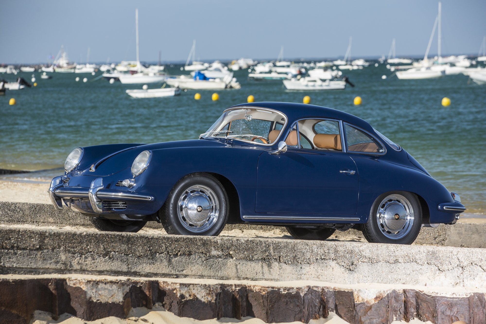 Voiture Porsche 356 SC Bali Blue Cuir Biscuit 1964