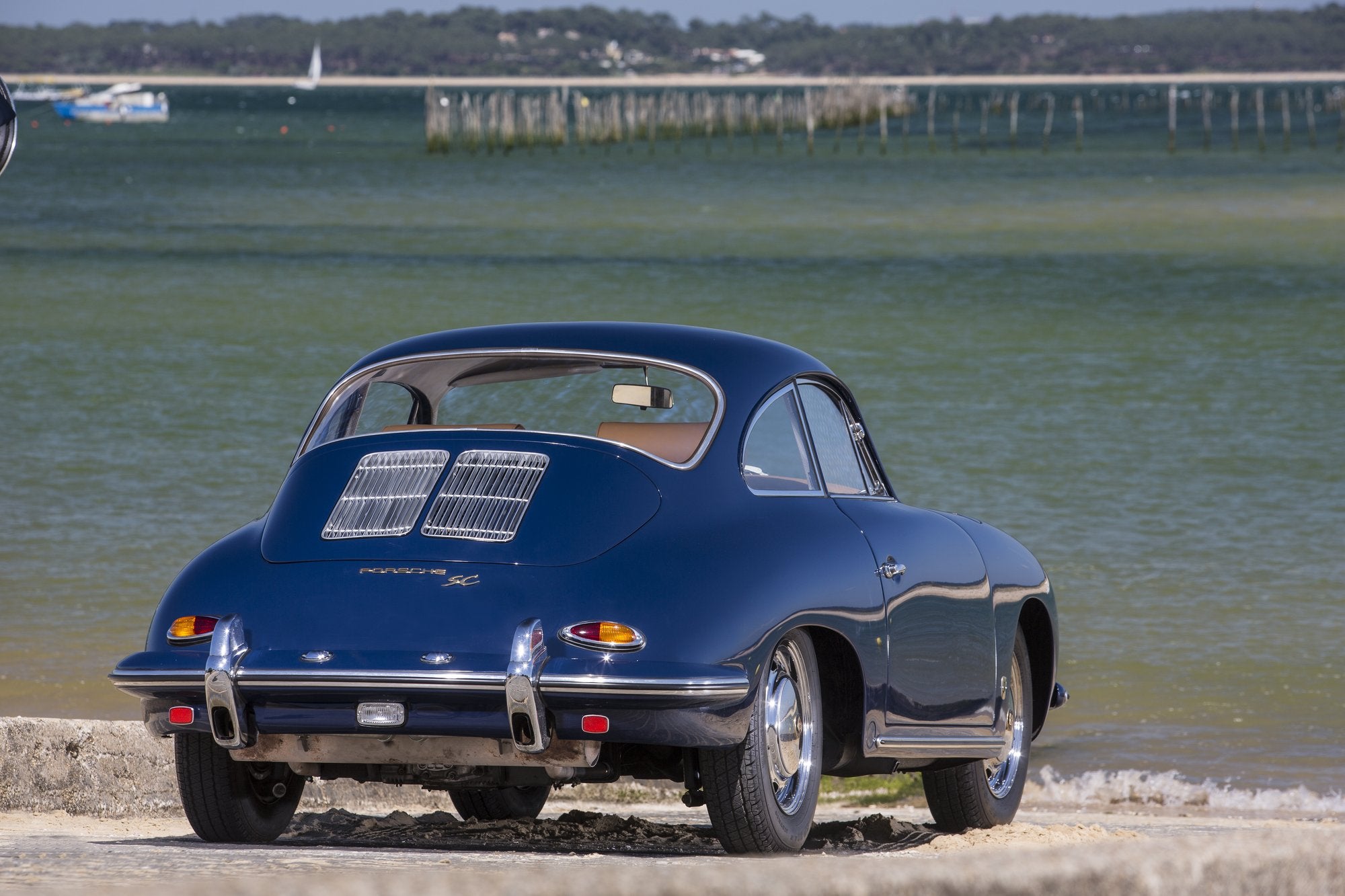 Voiture Porsche 356 SC Bali Blue Cuir Biscuit 1964