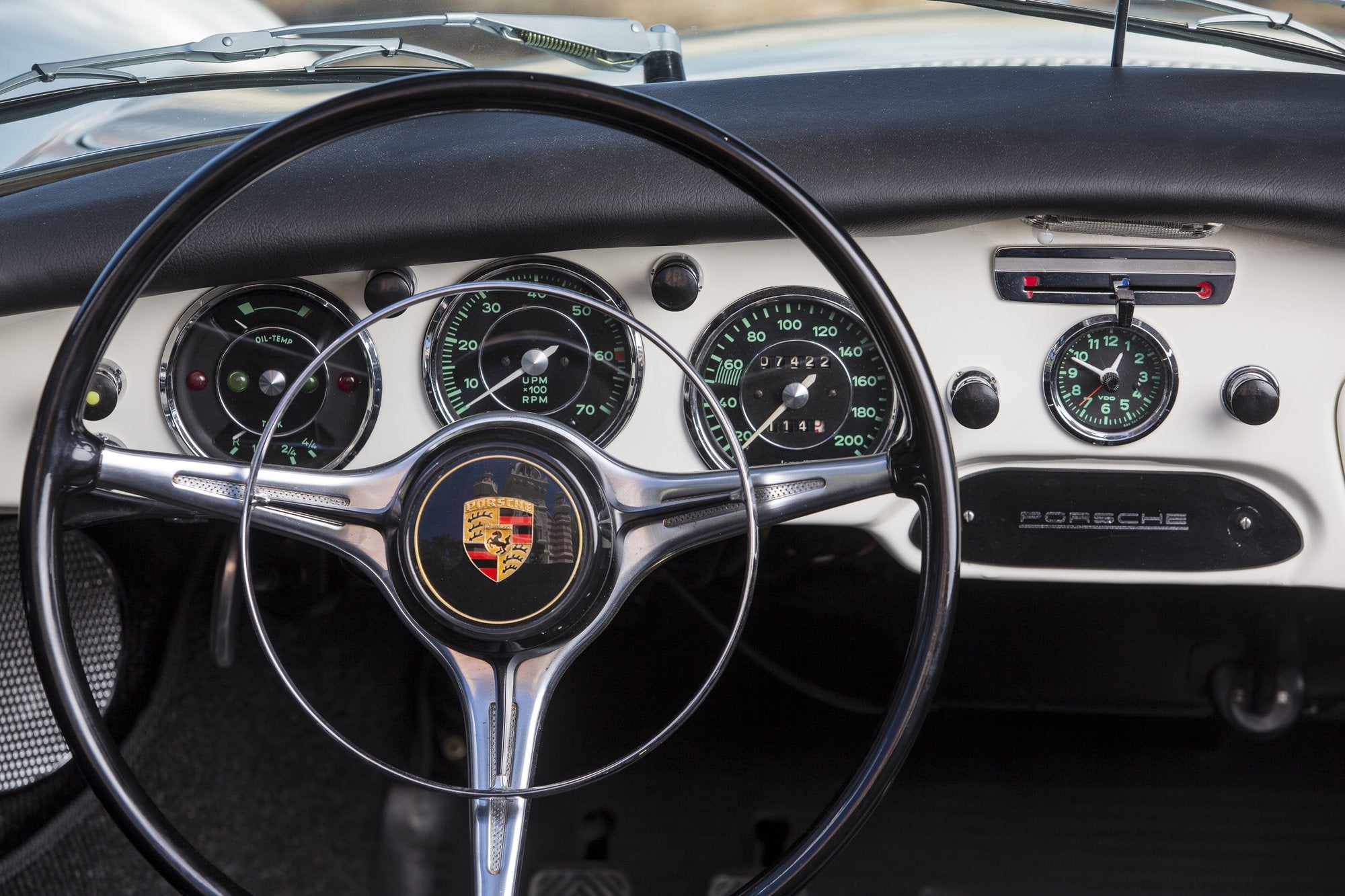 Voiture Porsche 356 Cabriolet SC Blanche Police - Intérieur Gris Foncé