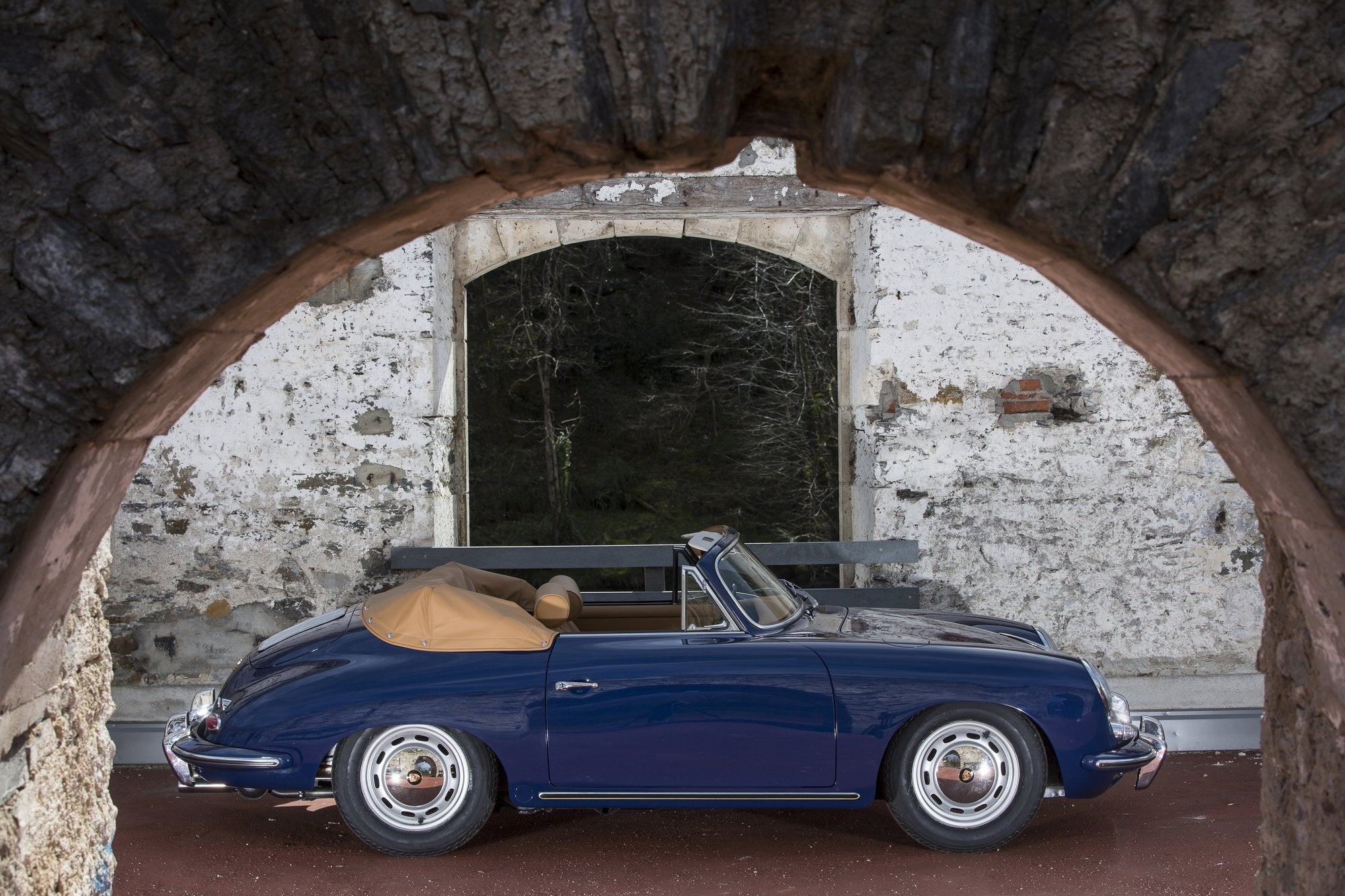 Voiture Porsche 356 SC Cab Bali Blue - Intérieur Caramel