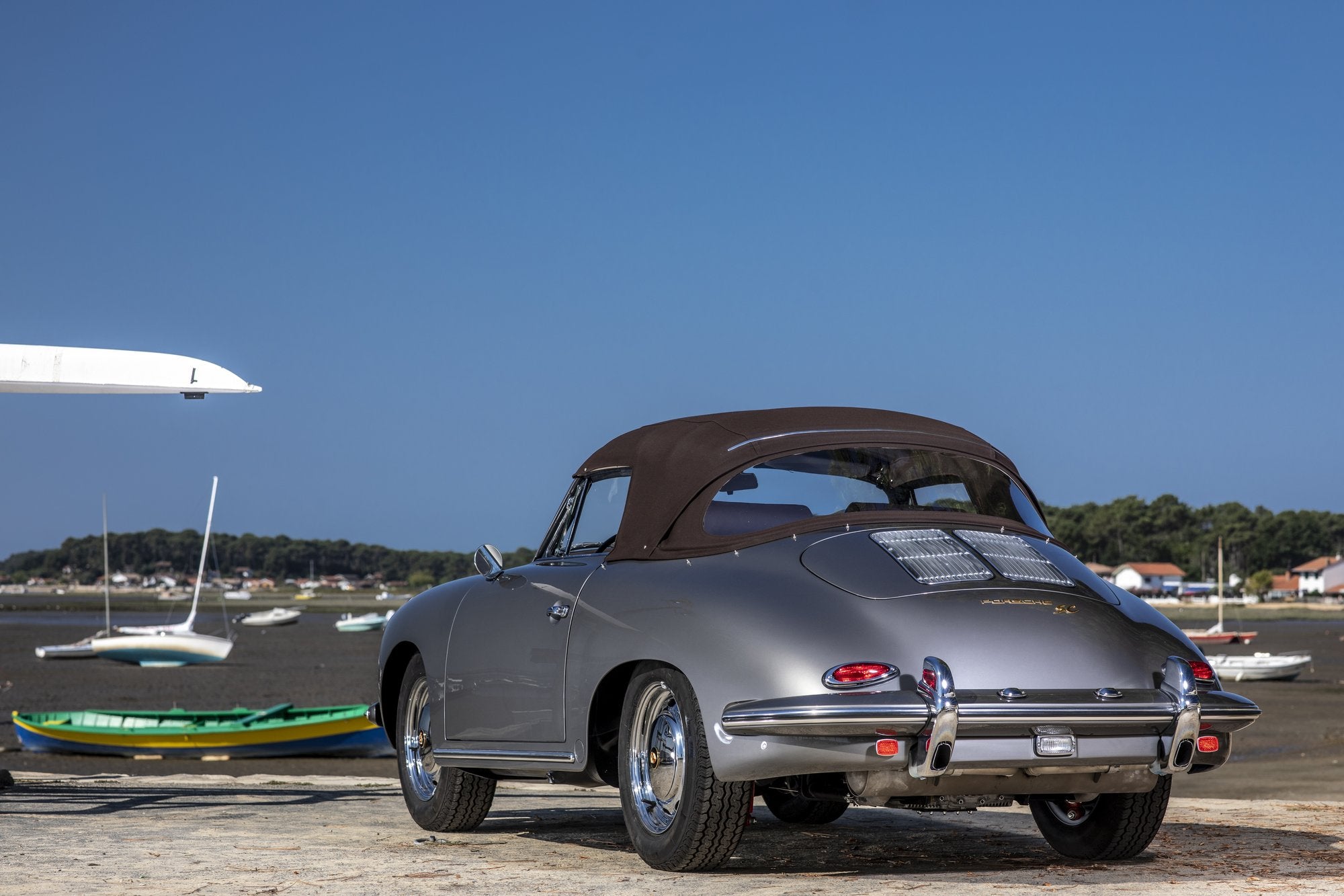 Voiture Porsche 356 SC Grise Mercedes Cab Grigio Ferro - Intérieur Taupe