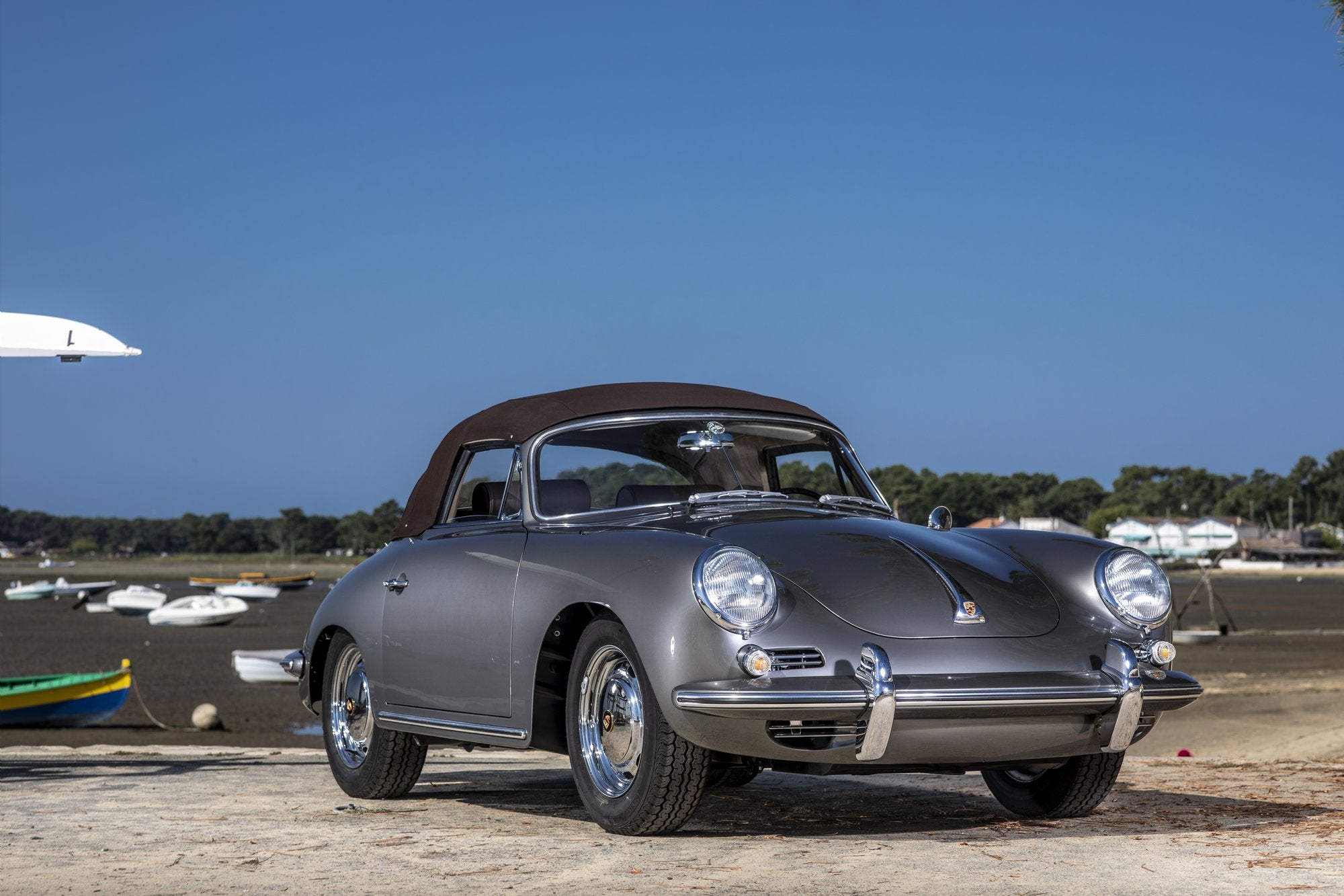 Voiture Porsche 356 SC Grise Mercedes Cab Grigio Ferro - Intérieur Taupe