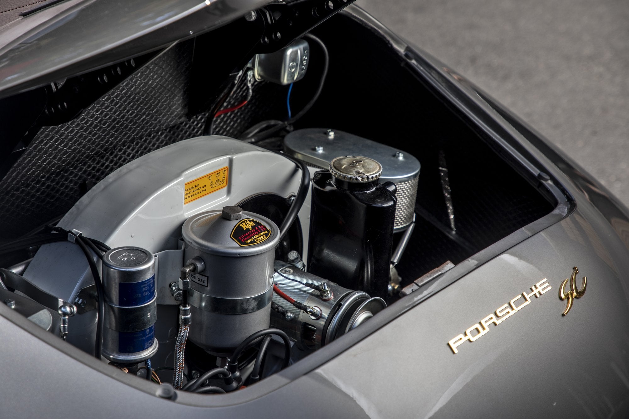 Voiture Porsche 356 SC Grise Mercedes Cab Grigio Ferro - Intérieur Taupe
