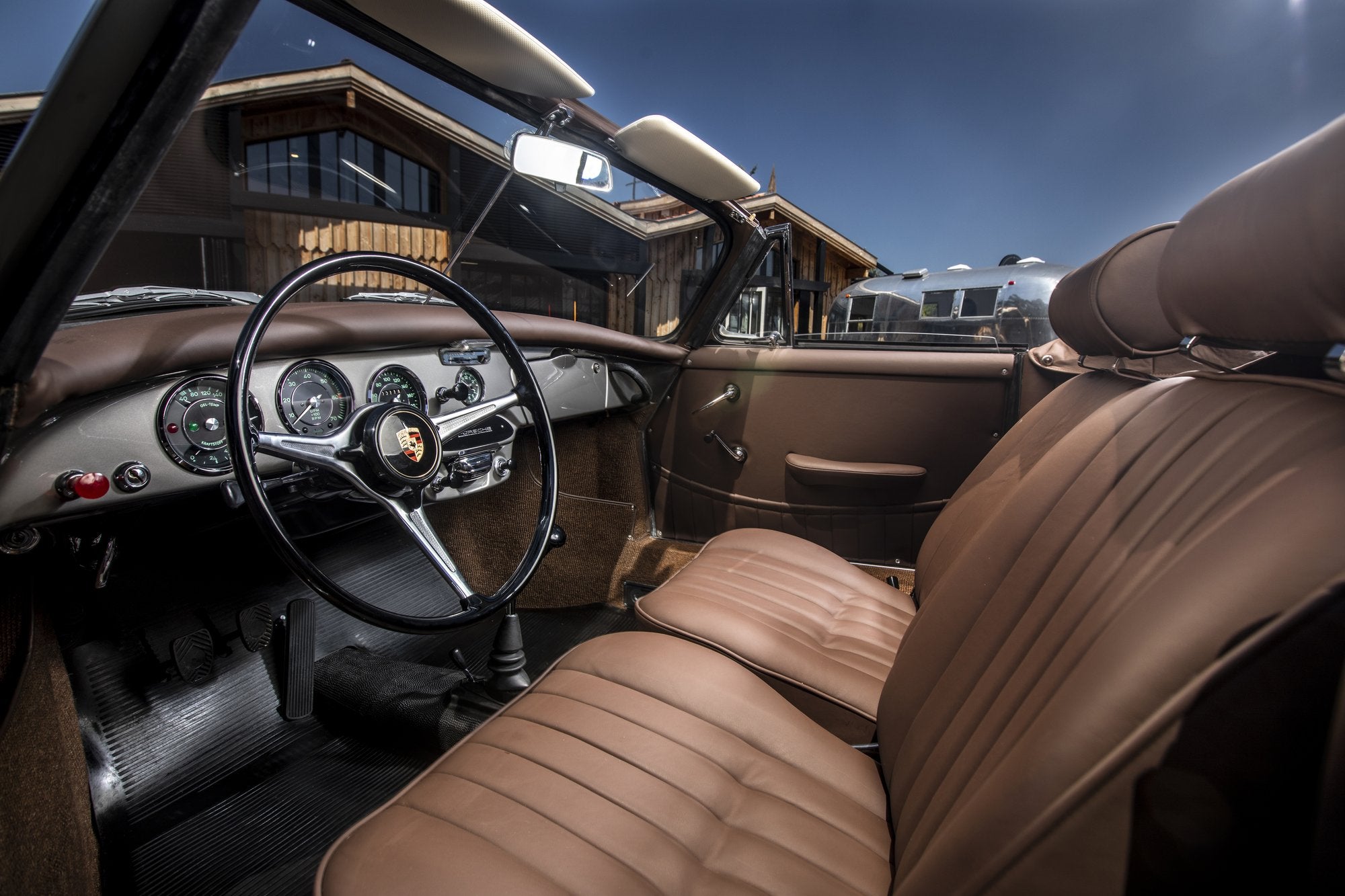 Voiture Porsche 356 SC Grise Mercedes Cab Grigio Ferro - Intérieur Taupe