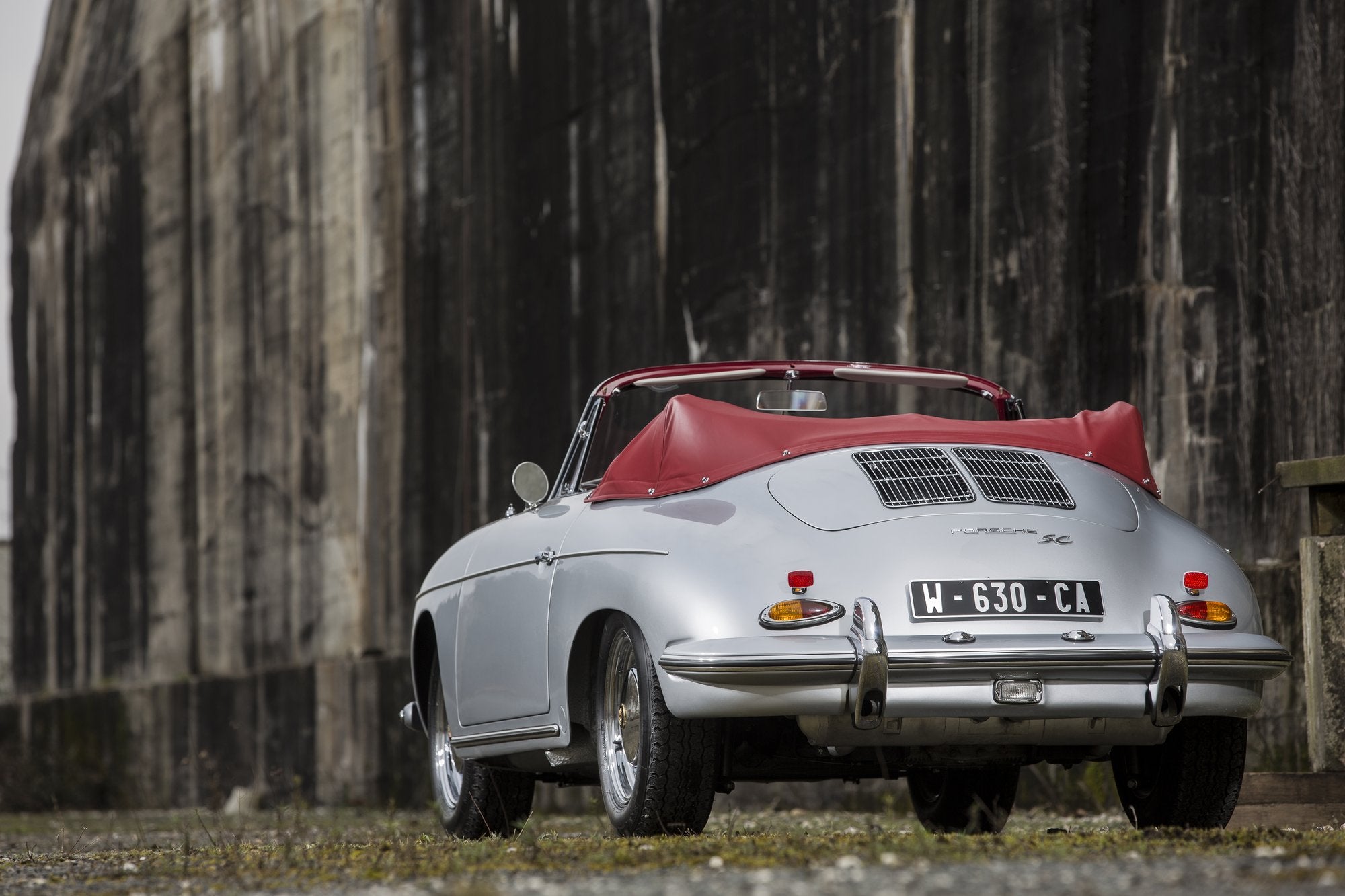 Voiture Porsche 356 Cabriolet SC Grise Nacrée Argent - Intérieur Rouge Base Sous Marine