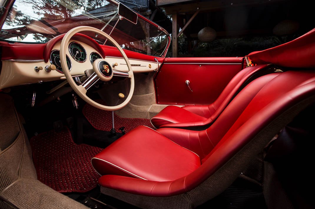 Voiture Porsche 356 Speedster Ivoir Cuir Rouge 1957