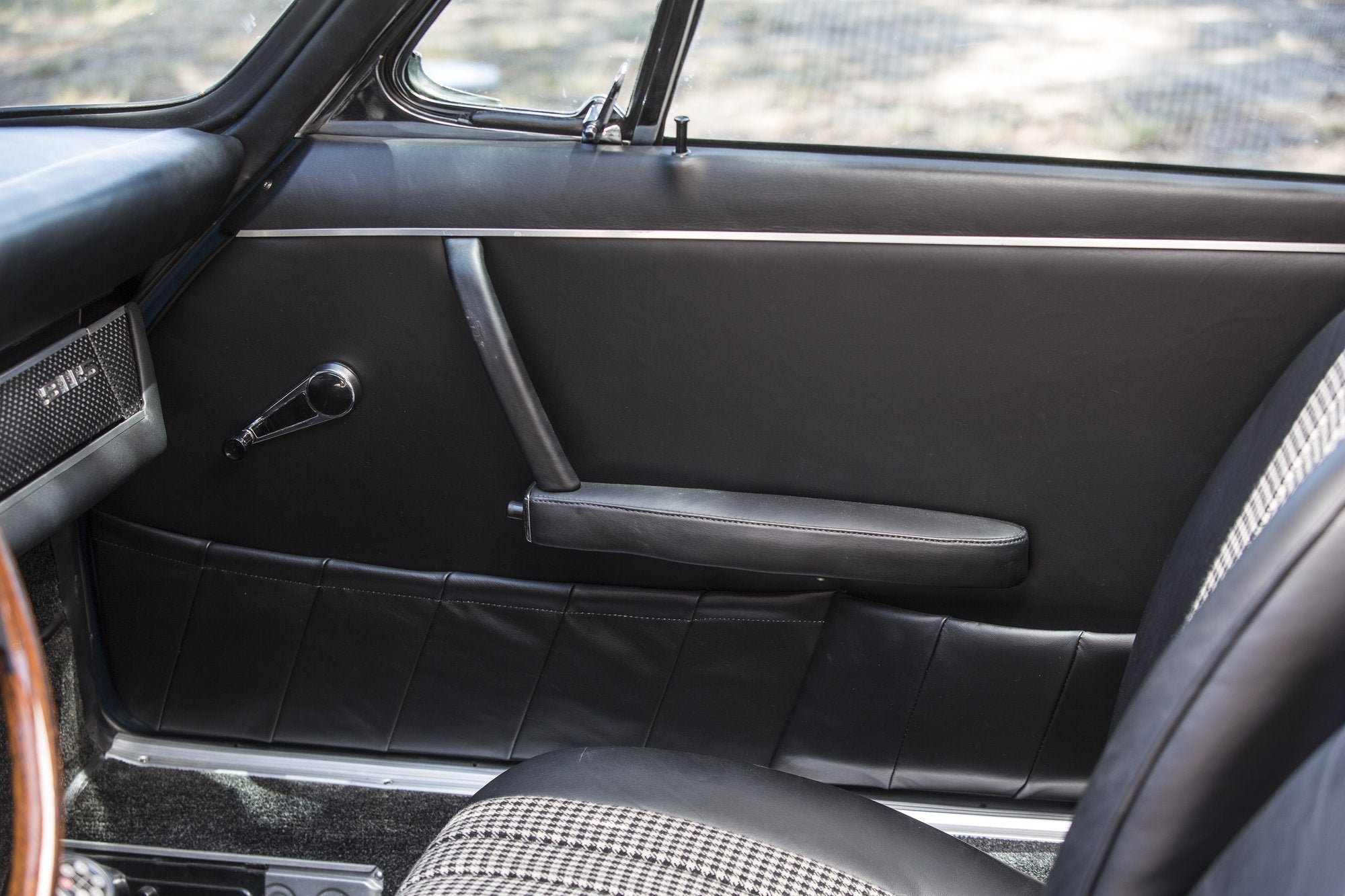 Voiture Porsche 911 2.0S Agua Blue Cuir Noir