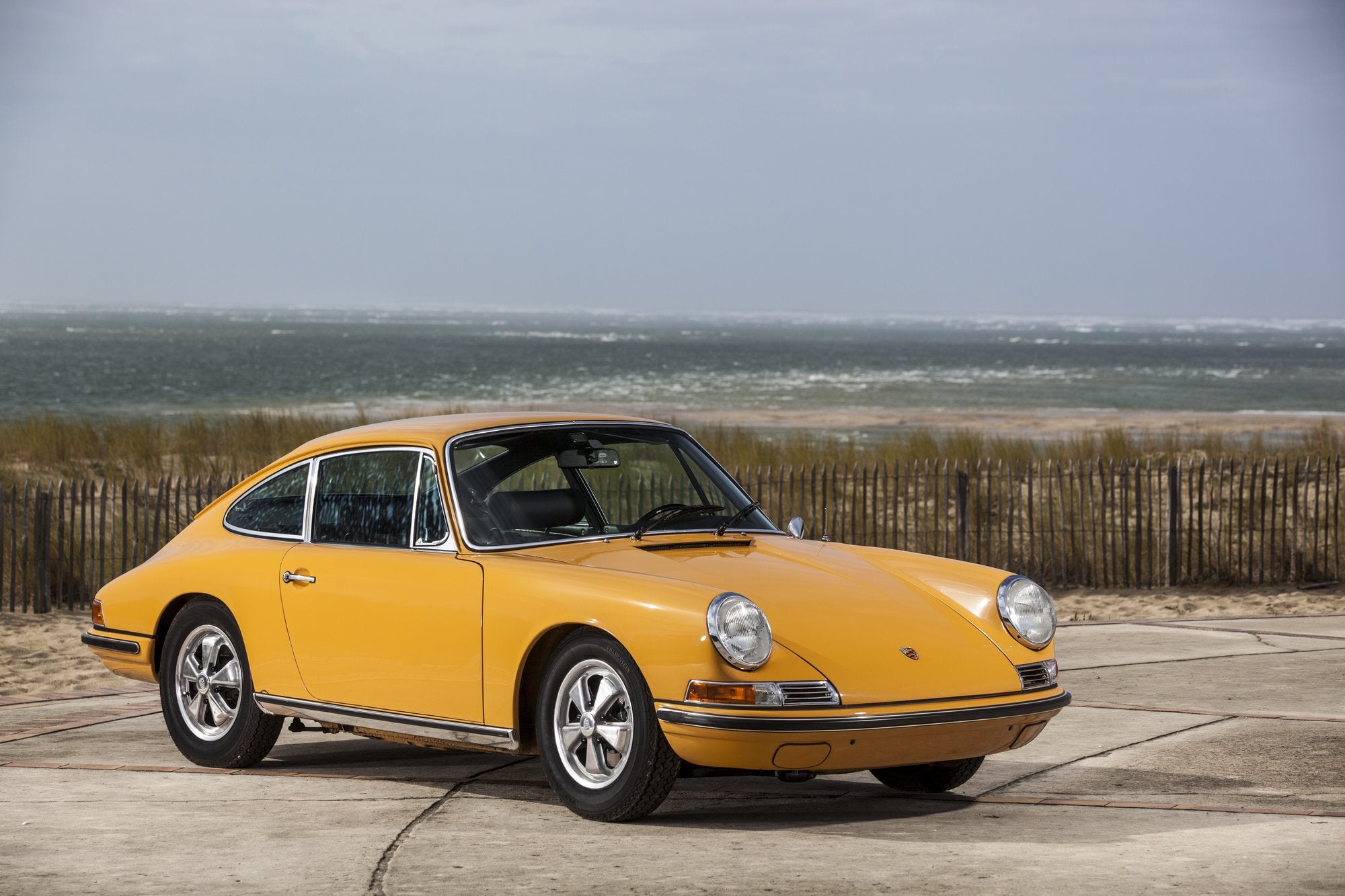 Voiture Porsche 911 2.0S 1966 Bahama Yellow