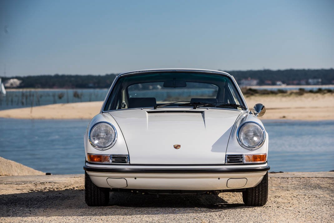 Voiture Porsche 911 2.2 E Coupé Ivoire