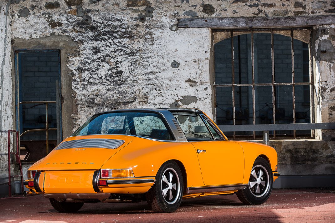 Voiture Porsche 911 2.2 S Targa Orange Maison Blanche