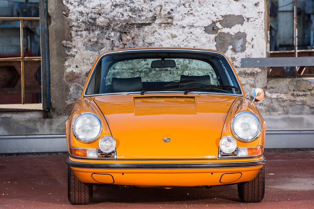 Voiture Porsche 911 2.2 S Targa Orange Maison Blanche