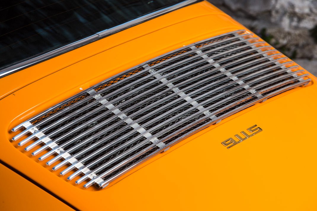 Voiture Porsche 911 2.2 S Targa Orange Maison Blanche