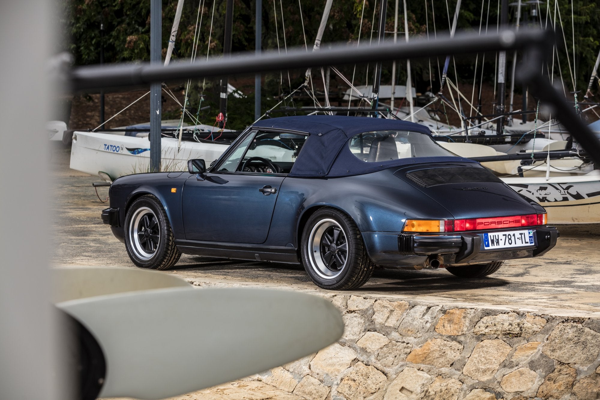 Voiture Porsche 911 3.2 Carrera Cabriolet Bleu