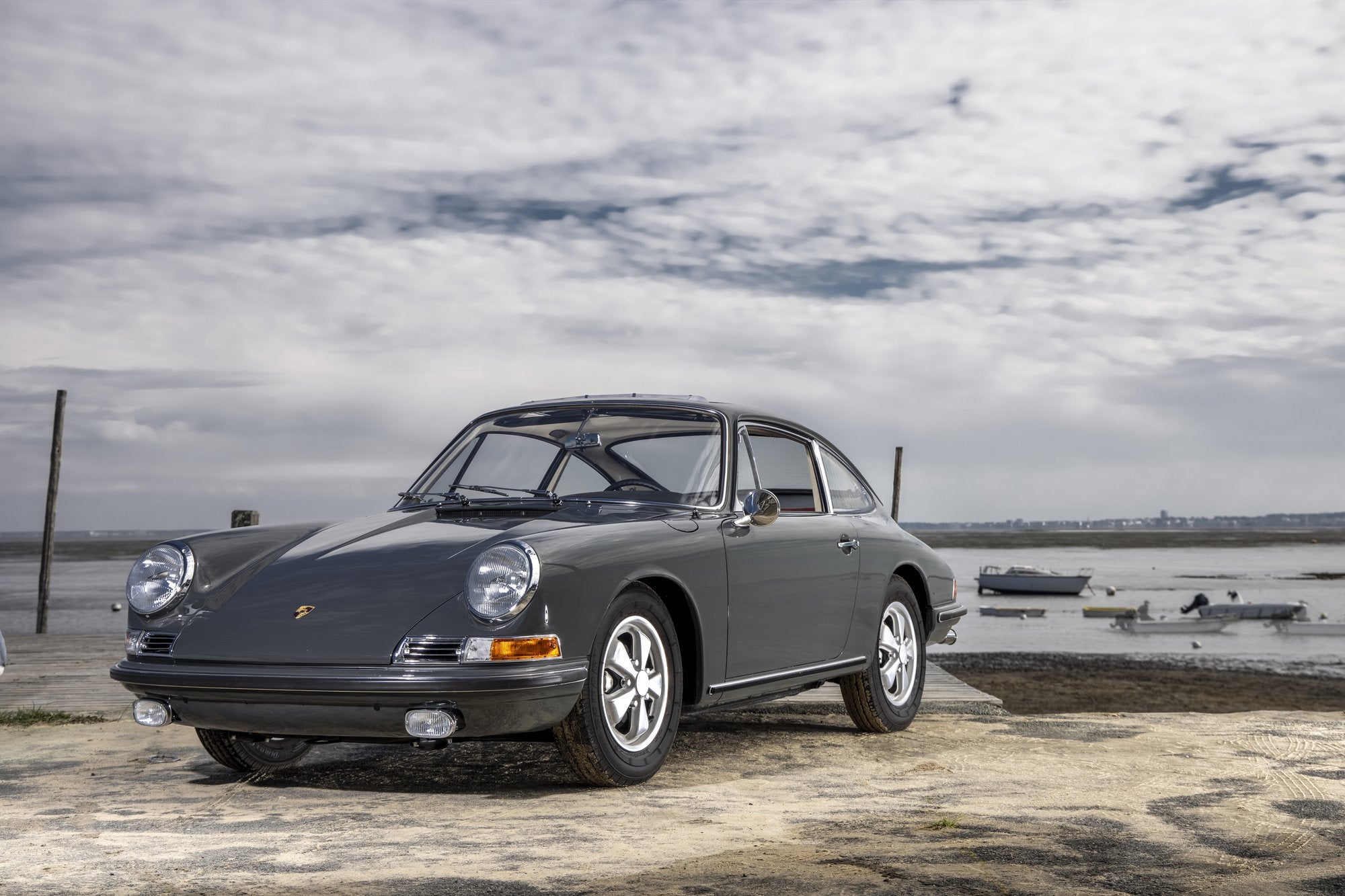 Voiture Porsche 911 2.0 S Slate Grey Cuir Rouge Toit Ouvrant