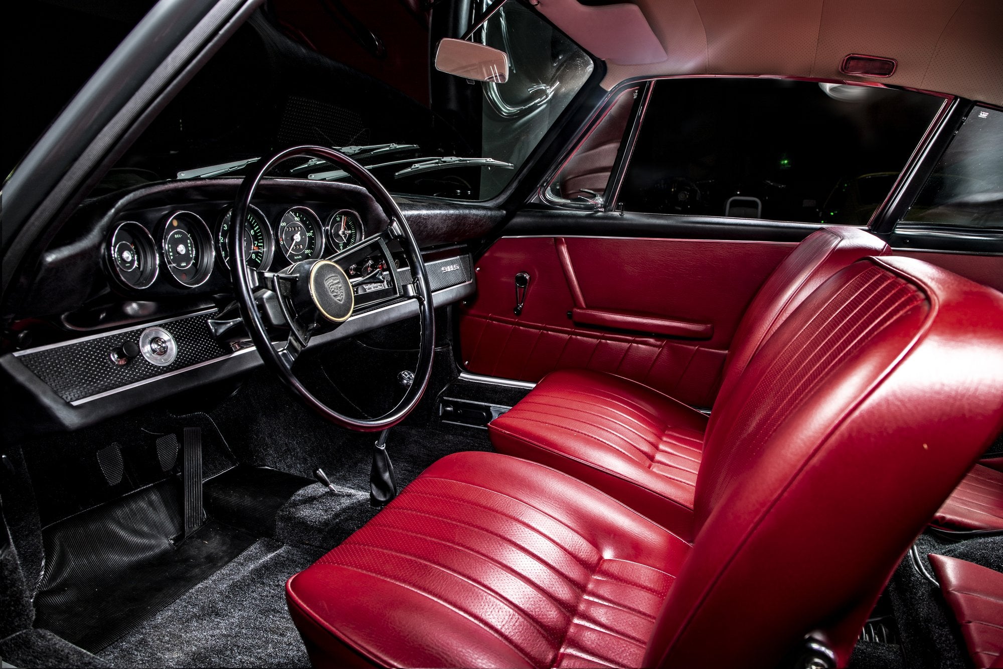 Voiture Porsche 911 Slate Grey Cuir Rouge Light Painting