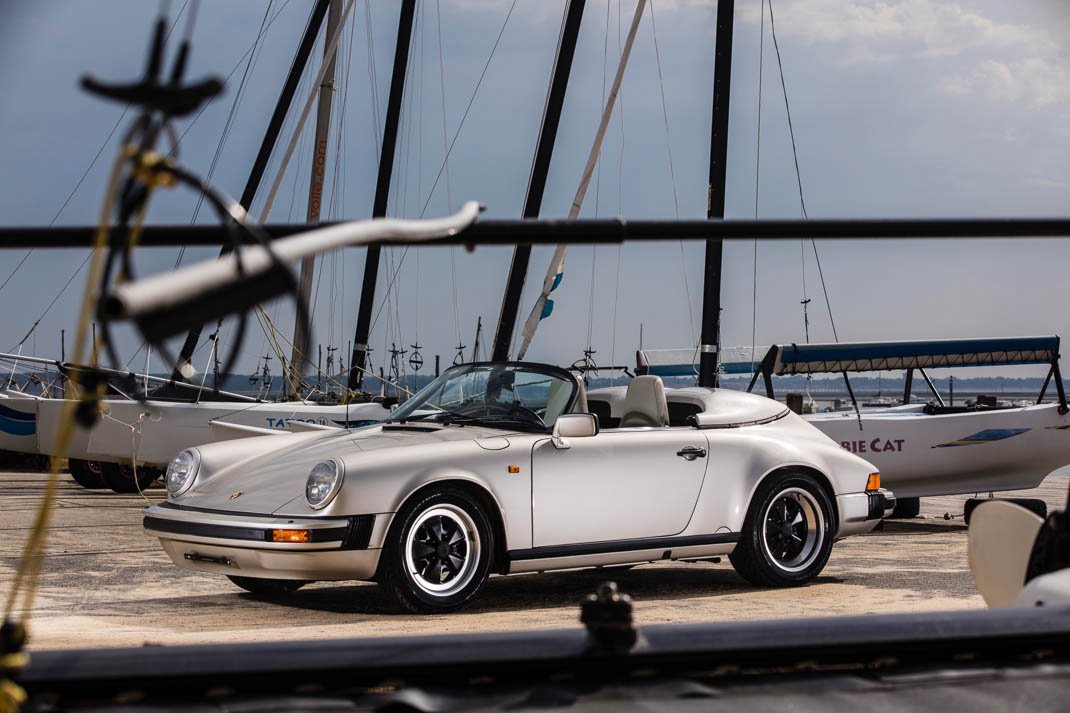 Voiture Porsche 911 3.2 Speedster Clair