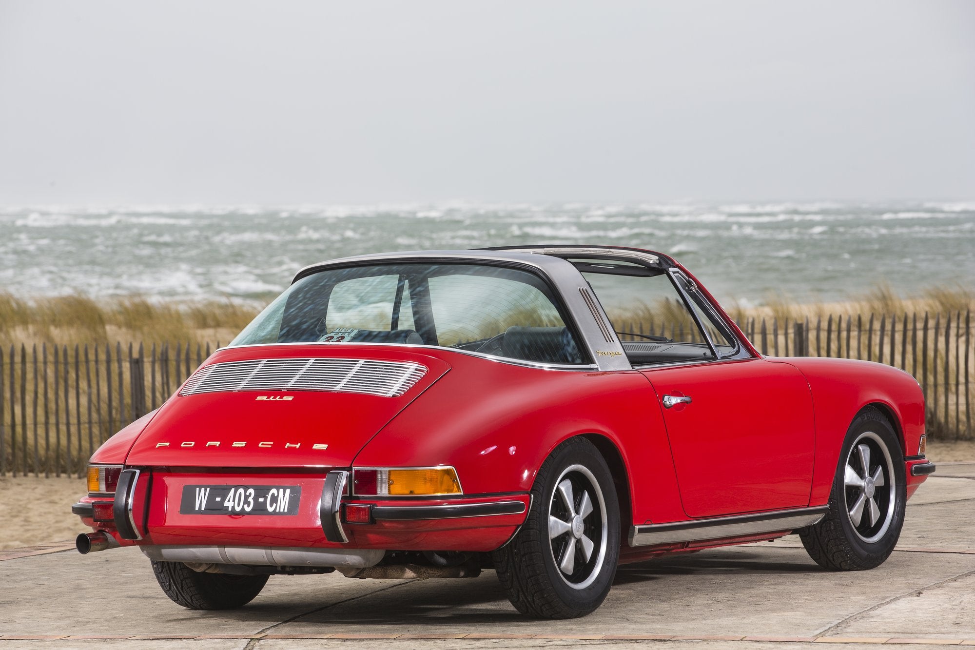 Voiture Porsche 911 2.2S Targa Rouge