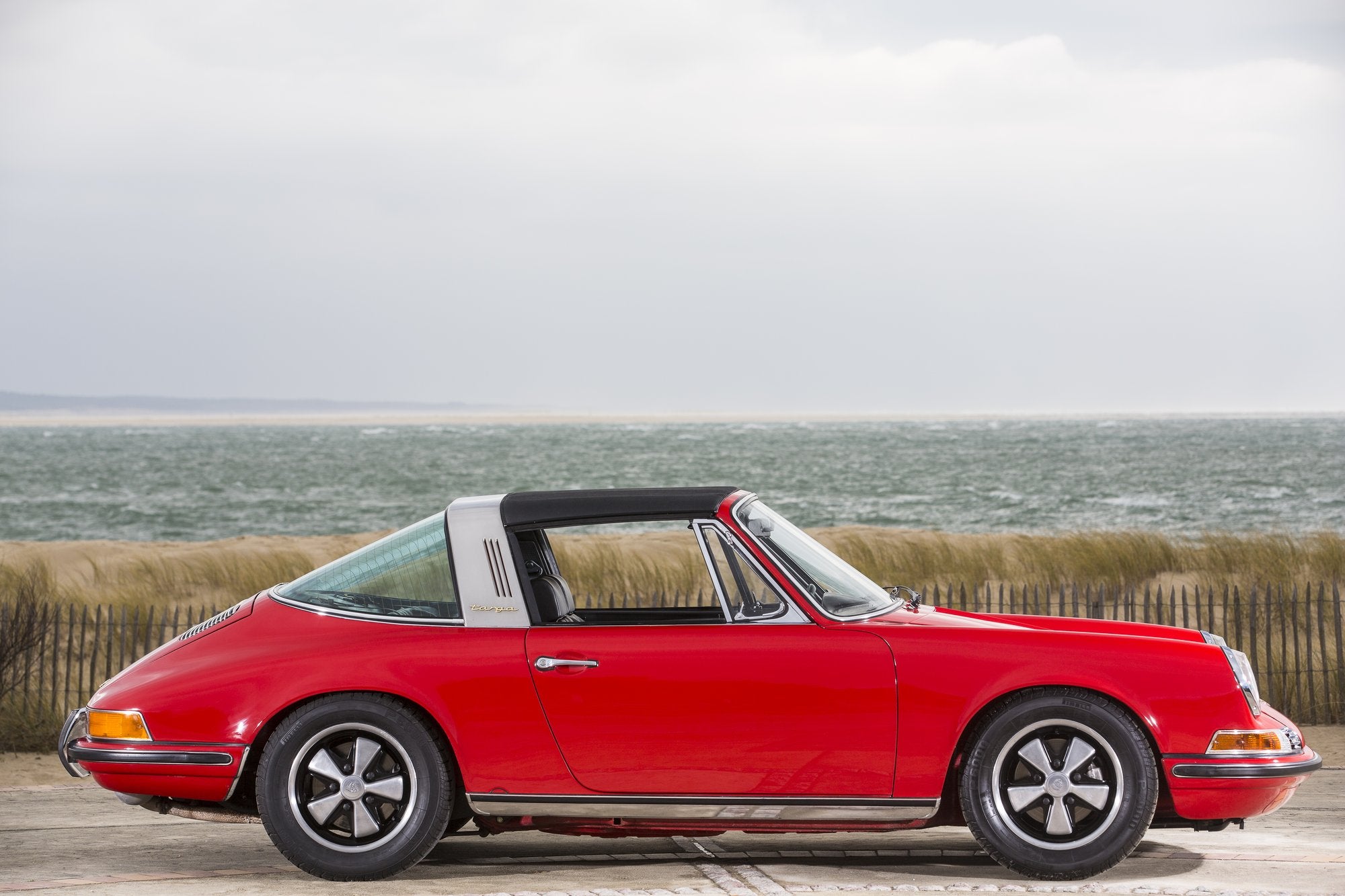 Voiture Porsche 911 2.2S Targa Rouge