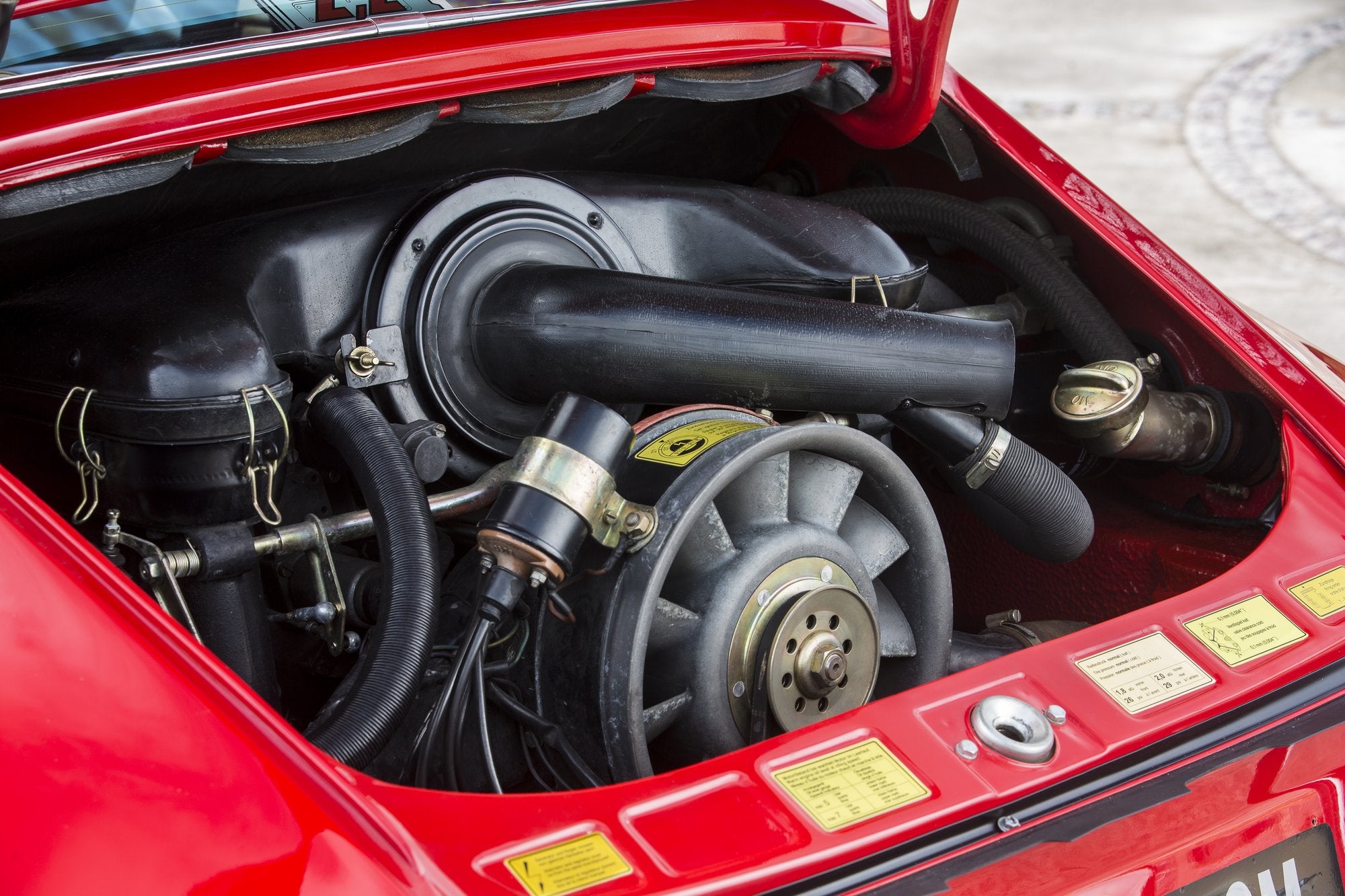 Voiture Porsche 911 2.2S Targa Rouge