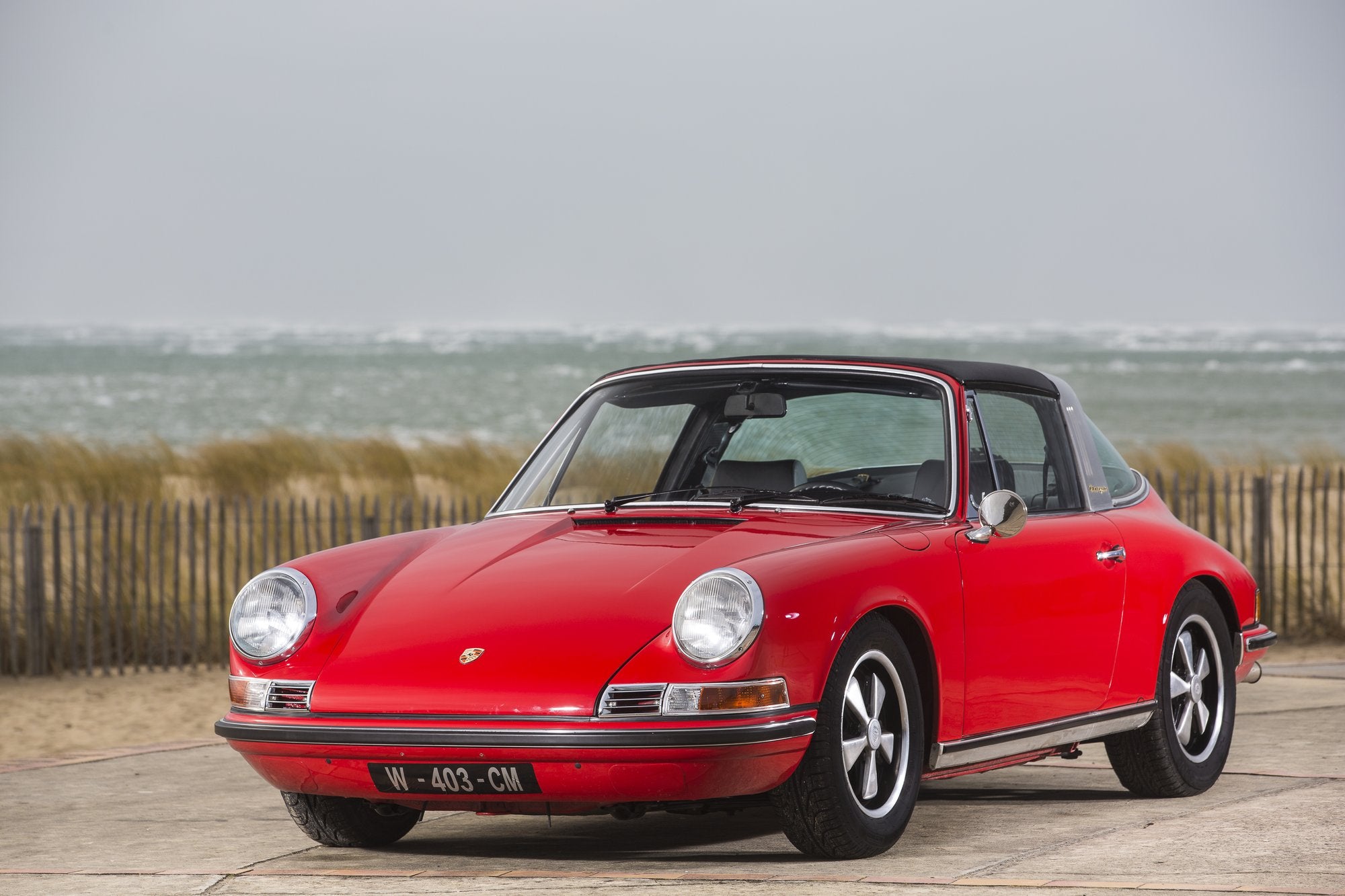 Voiture Porsche 911 2.2S Targa Rouge