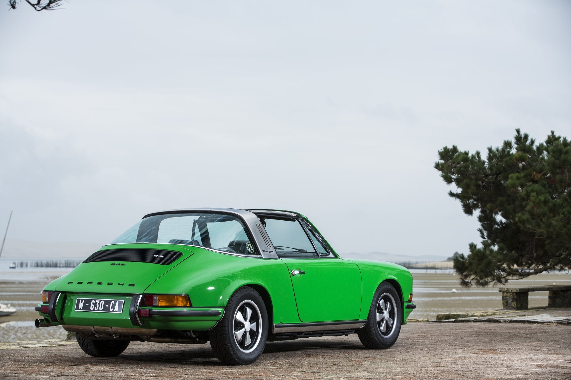 Voiture Porsche 911 2.4L S Verte 1973