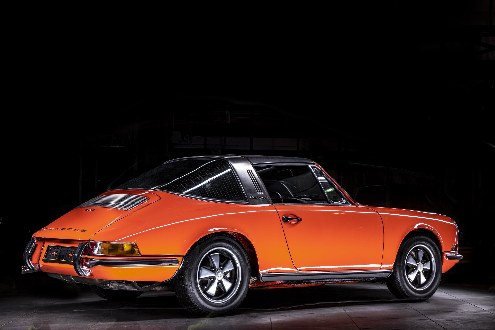 Voiture Porsche 911 2.2S Tangerine Lightpainting