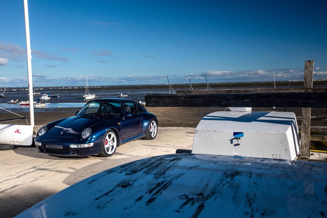 Voiture Porsche 993 Carrera 4S X51 3.8 Coupé Bleu Noir