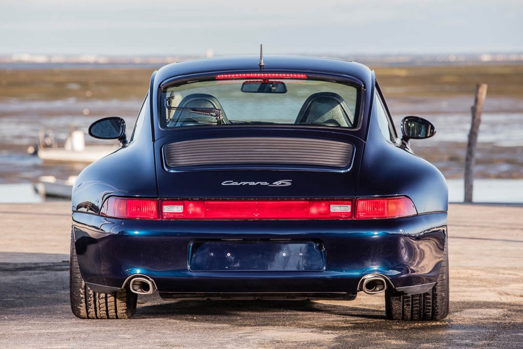 Voiture Porsche 993 Carrera 4S X51 3.8 Coupé Bleu Noir