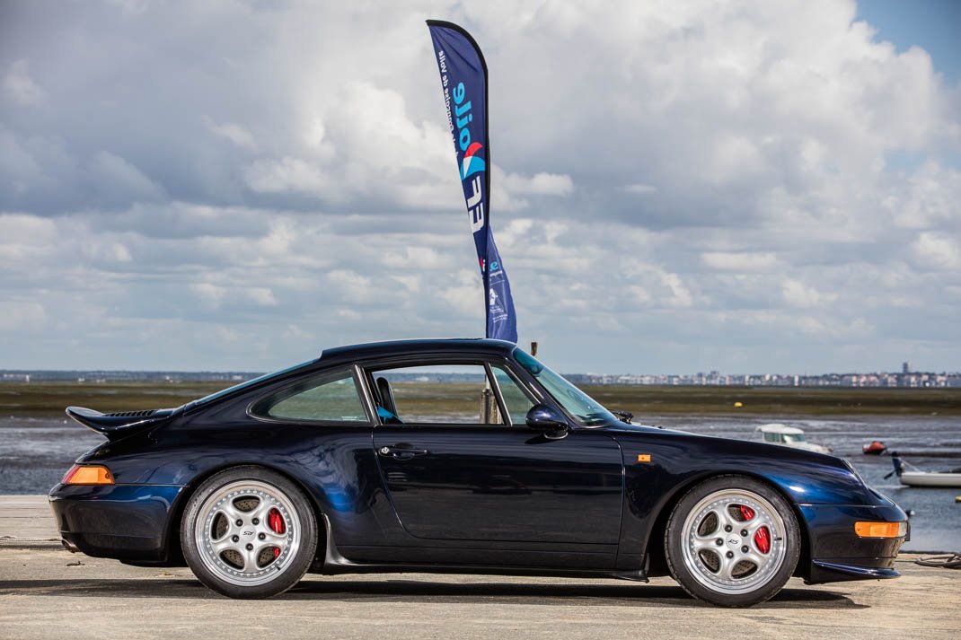 Voiture Porsche 993 Carrera RS Coupé Bleu Noir