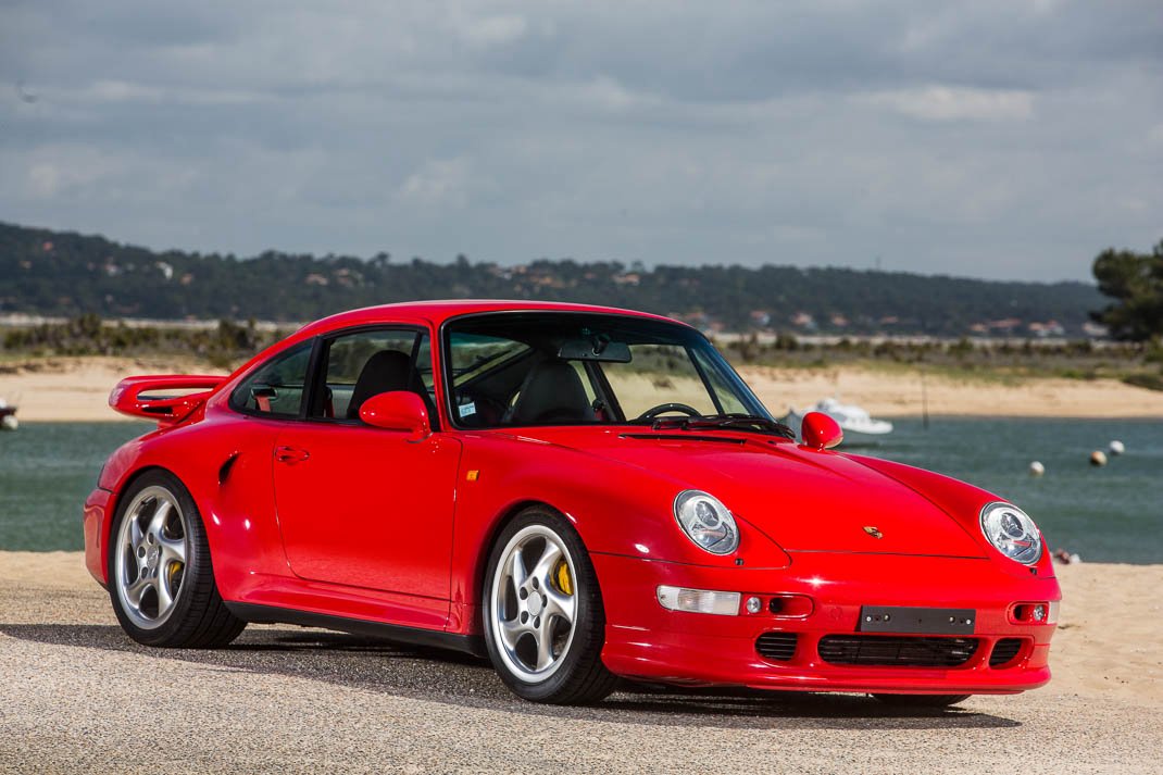 Voiture Porsche 993 Turbo S Coupé Rouge