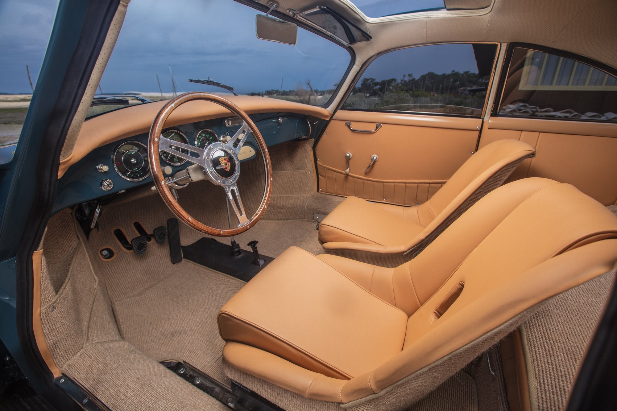Voiture Porsche At1 GT Coupé Bleu