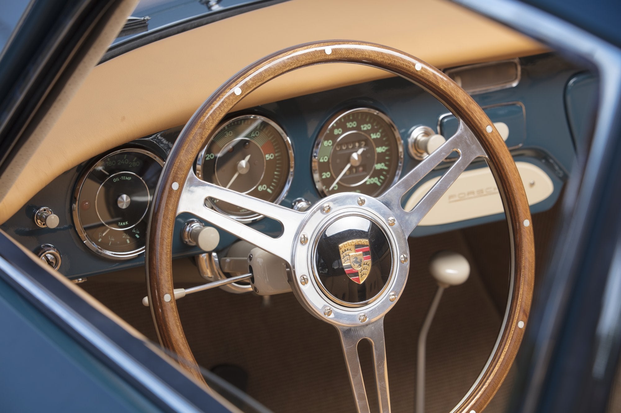 Voiture Porsche At1 GT Coupé Bleu