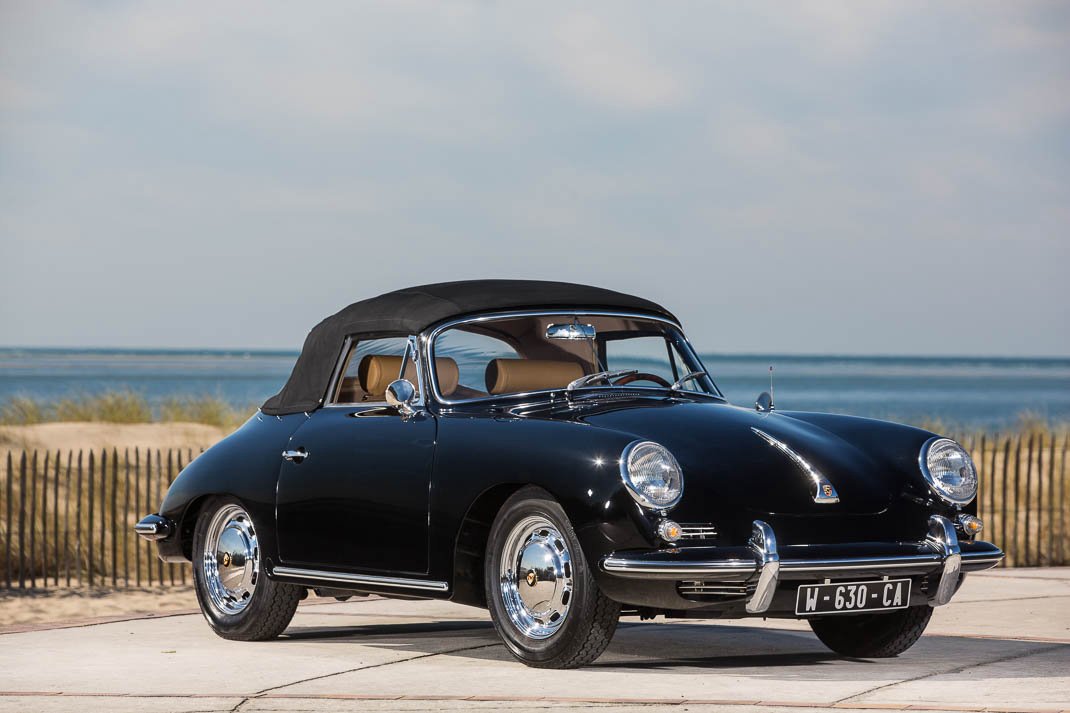 Voiture Porsche 356 SC Cabriolet Noir - Intérieur Beige Océan