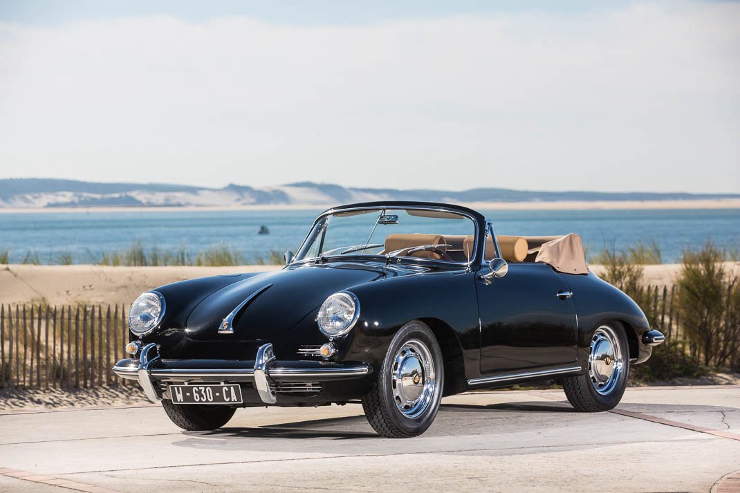 Voiture Porsche 356 SC Cabriolet Noir - Intérieur Beige Océan