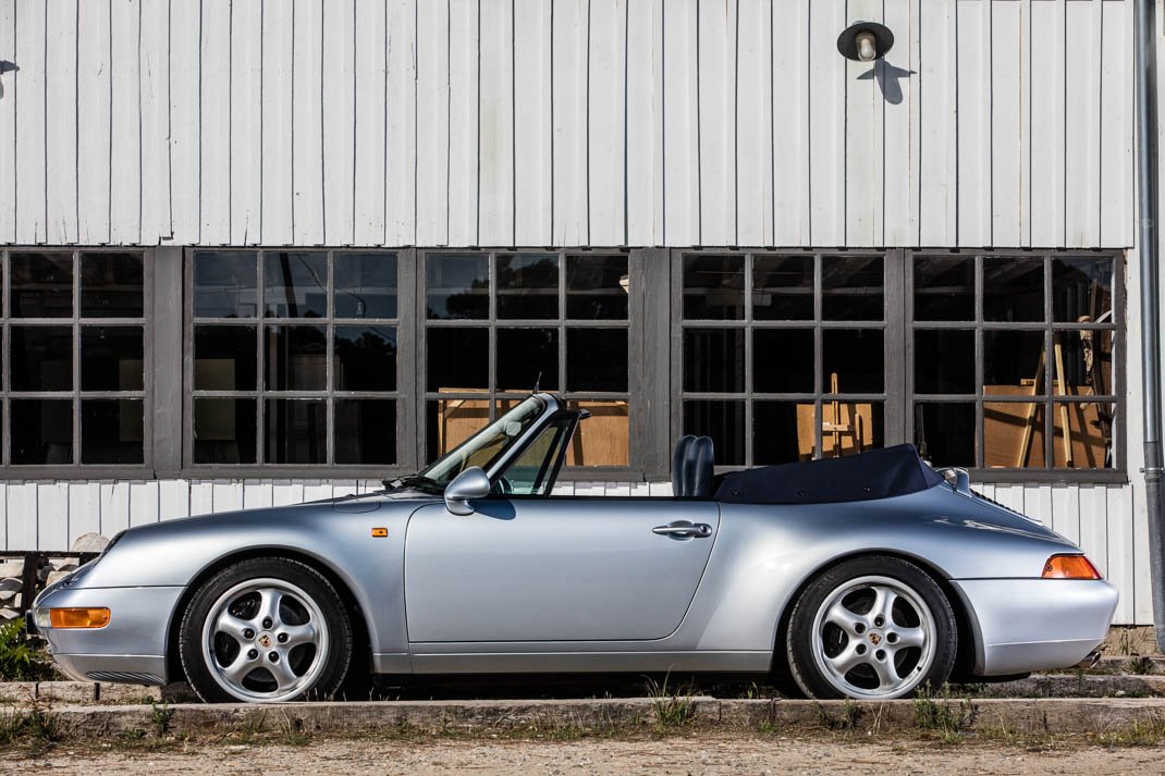 Voiture Porsche 993 Carrera 2 X 51 3.8 Cabriolet Gris