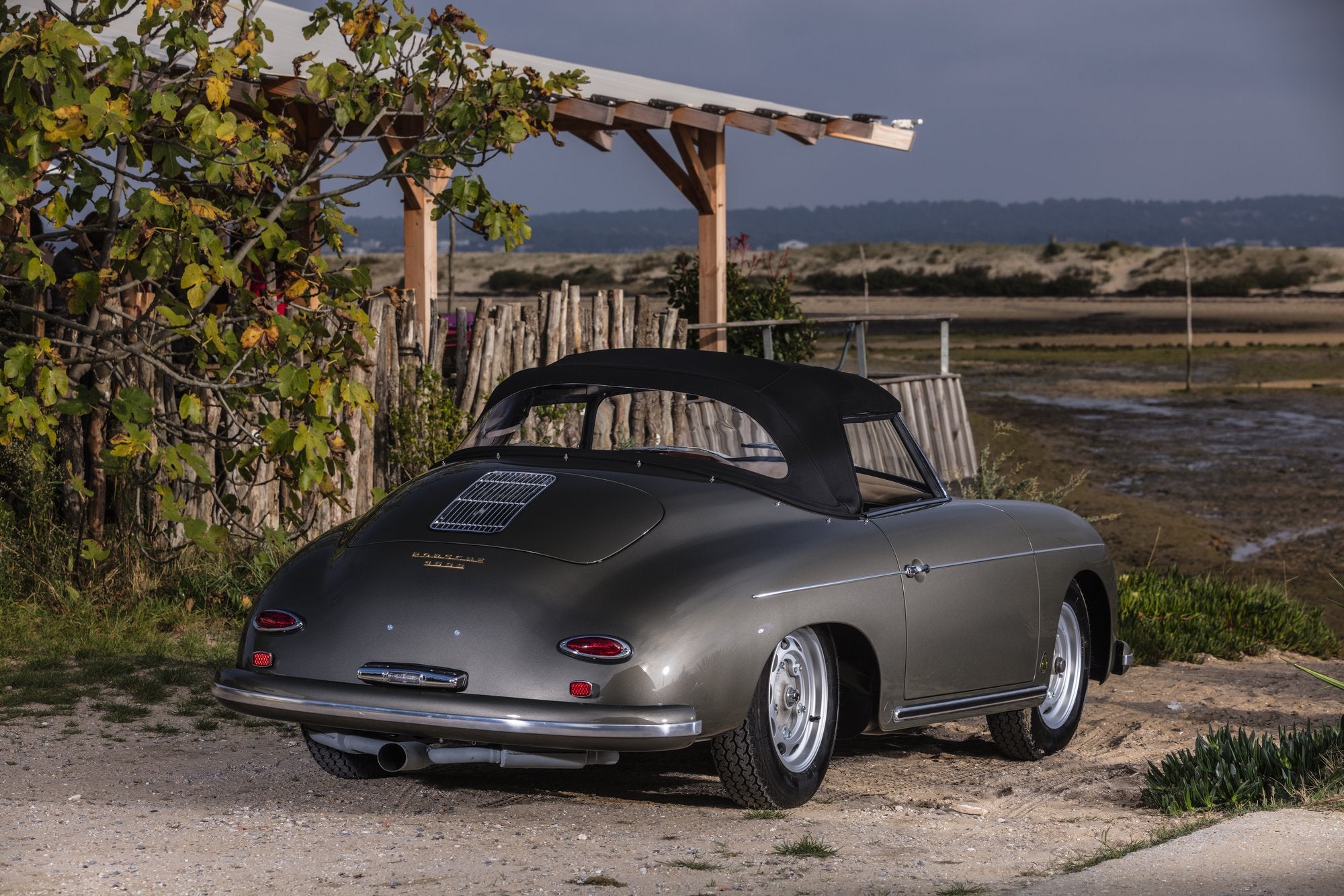 Voiture Porsche Convd Bronze