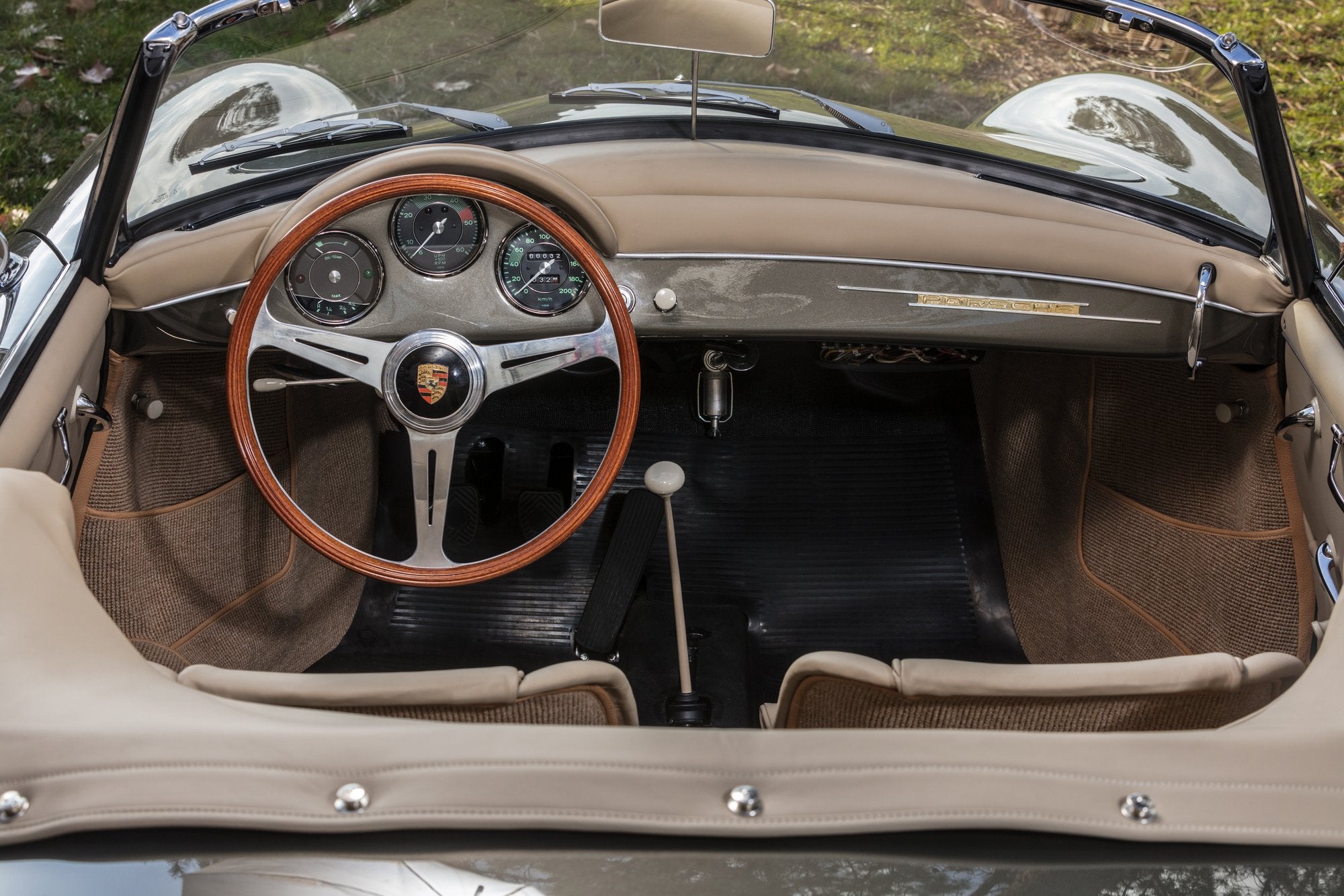 Voiture Porsche Convd Bronze